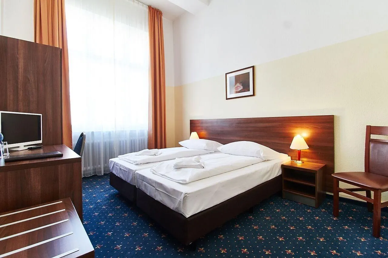 Hotel Europa City Berlin 3*,