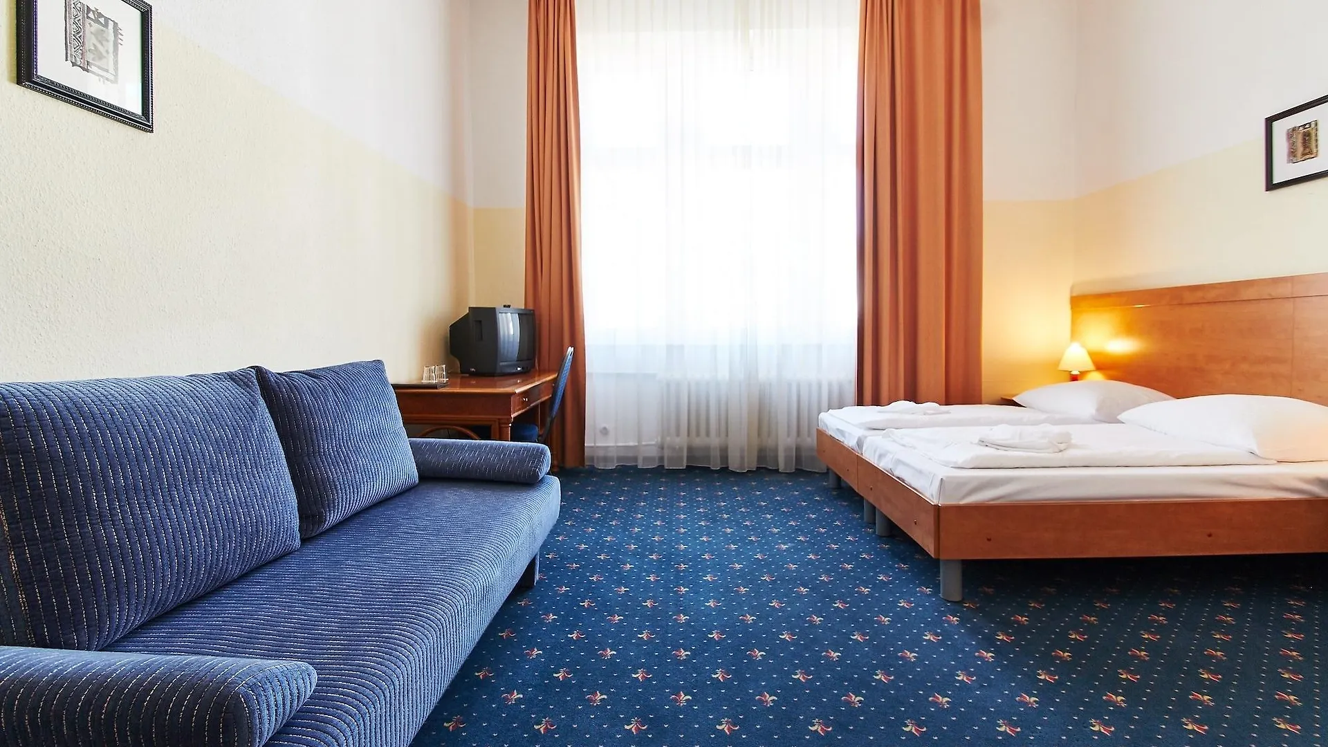 Hotel Europa City Berlin 3*,